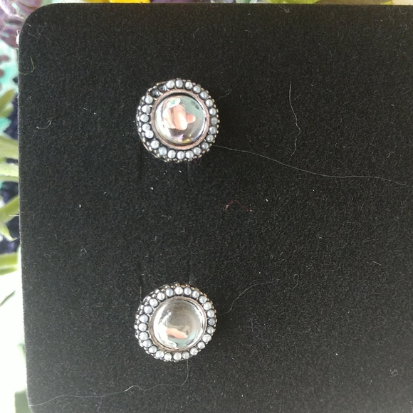 New Brighton Earrings - Picture 4 of 8